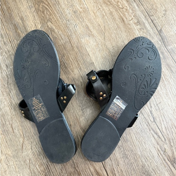 Pierre Dumas Thong Sandals - Picture 6 of 10